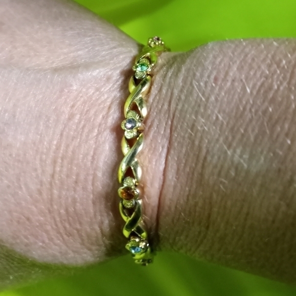 Goldtone multi color link Crystal chain bracelet - Picture 1 of 8